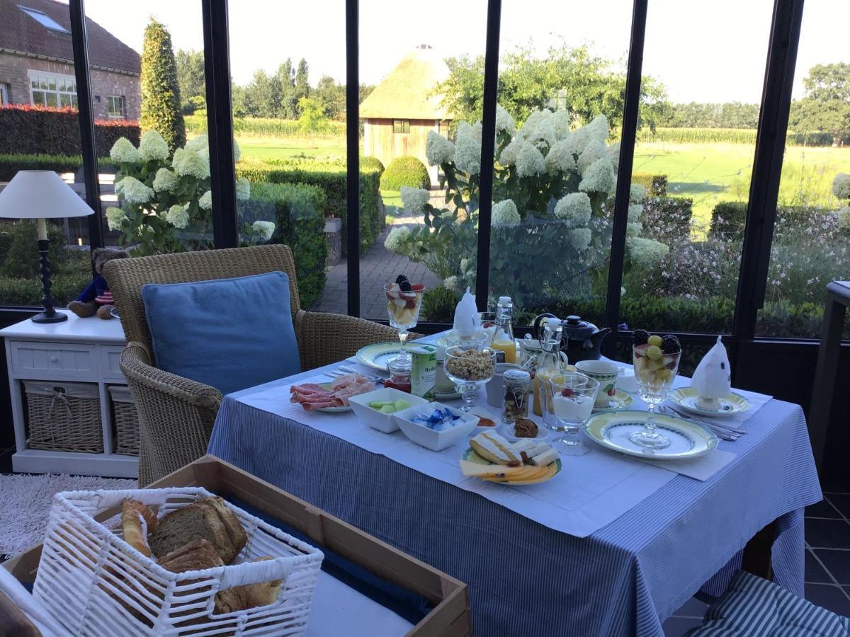 De Moeraseik Bed & Breakfast Zele ภายนอก รูปภาพ